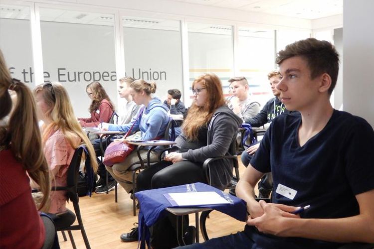 Pädagogium Gymnasium Schwerin - Einzigartige Fächerauswahl in Schwerin, von Europäische Dimension bis Kunstgeschichte Pädagogium Gymnasium Schwerin - Einzigartige Fächerauswahl in Schwerin, von Europäische Dimension bis Kunstgeschichte